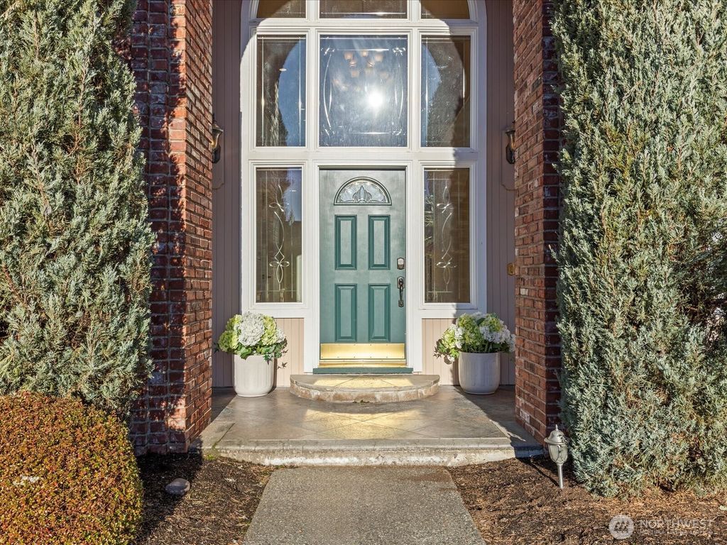 Photo of 8457 Smugglers Cove Lane, Mukilteo, WA 98275 (MLS # 2469335)