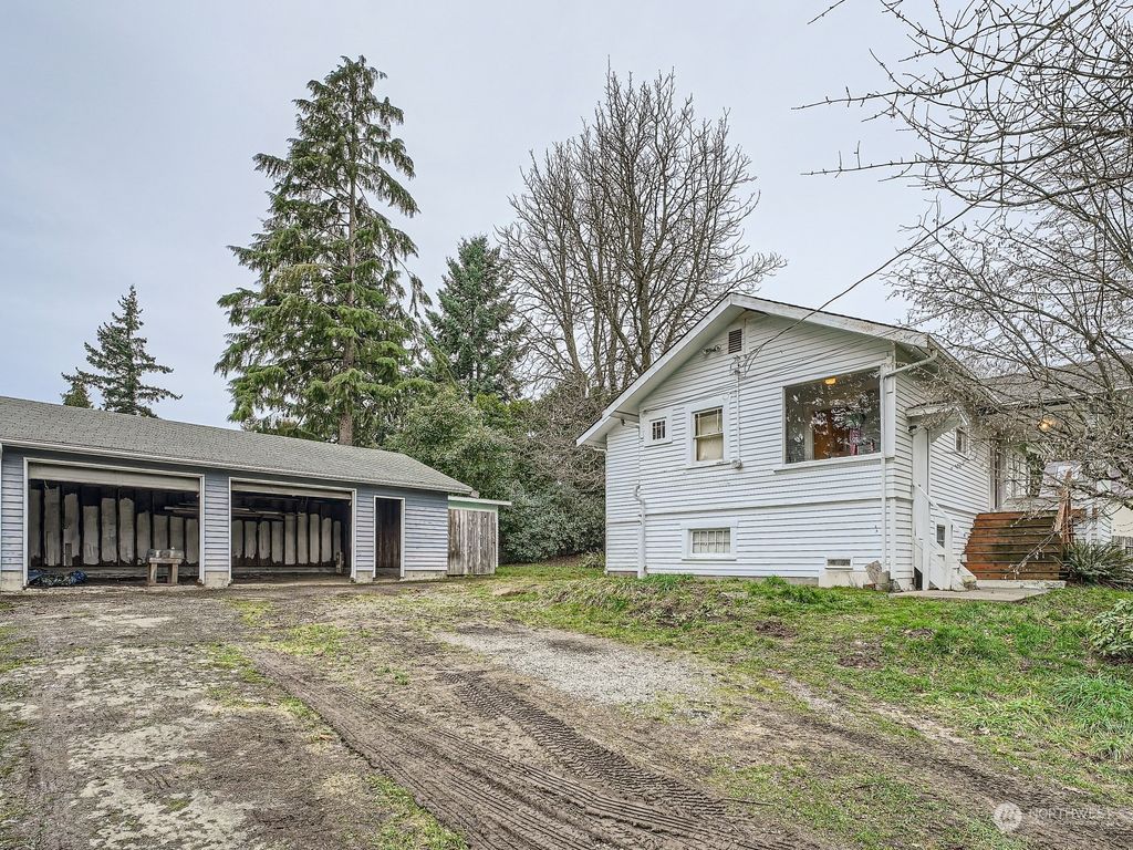 Photo of 15223 40th Avenue S, Tukwila, WA 98188 (MLS # 2187341)