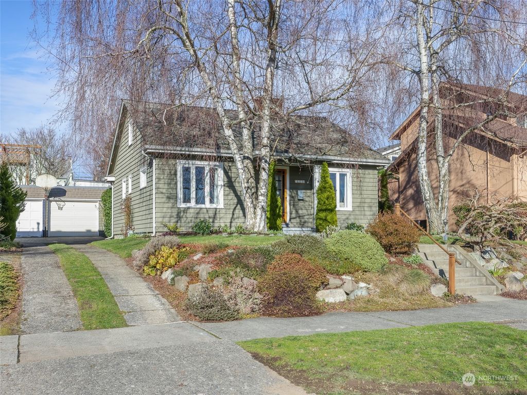 Photo of 2826 NW 72nd Street, Seattle, WA 98117 (MLS # 2033521)