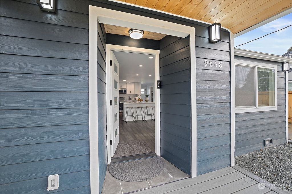 Photo of 9848 18th Avenue SW, Seattle, WA 98106 (MLS # 2201294)