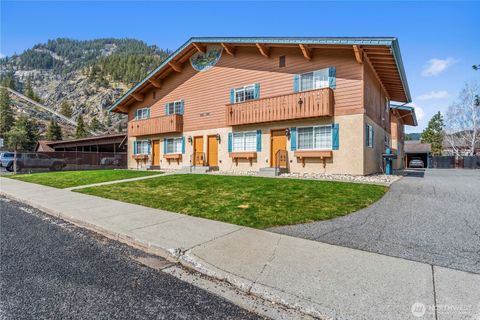 Photo of 485 Alpine Place #6, Leavenworth, WA 98826 (MLS # 2349534) Photo of 485 Alpine Place #6, Leavenworth, WA 98826 (MLS # 2349534)