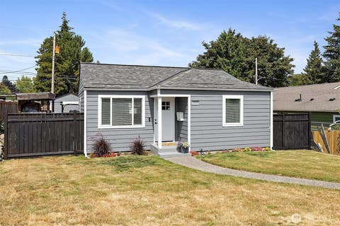 Photo of 4905 N 30th Street, Tacoma, WA 98407 (MLS # 2567645)