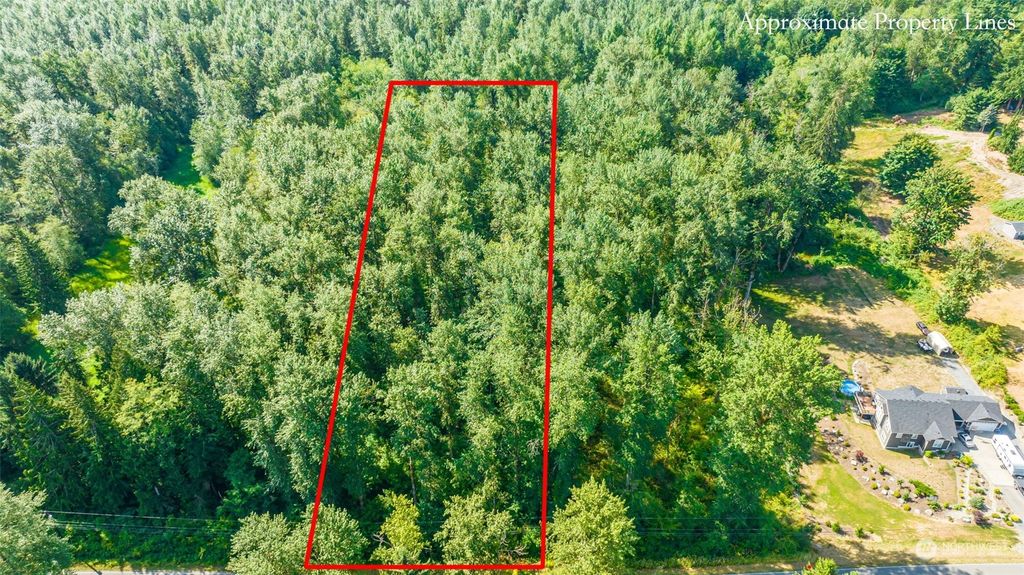 Photo of 1506 114th Street NE, Marysville, WA 98271 (MLS # 2188026)