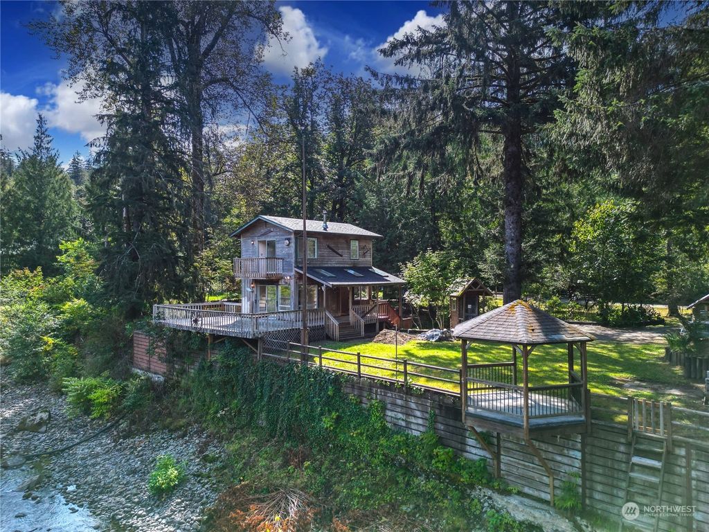 Photo of 51603 S Riverside Road, Gold Bar, WA 98251 (MLS # 2280599)