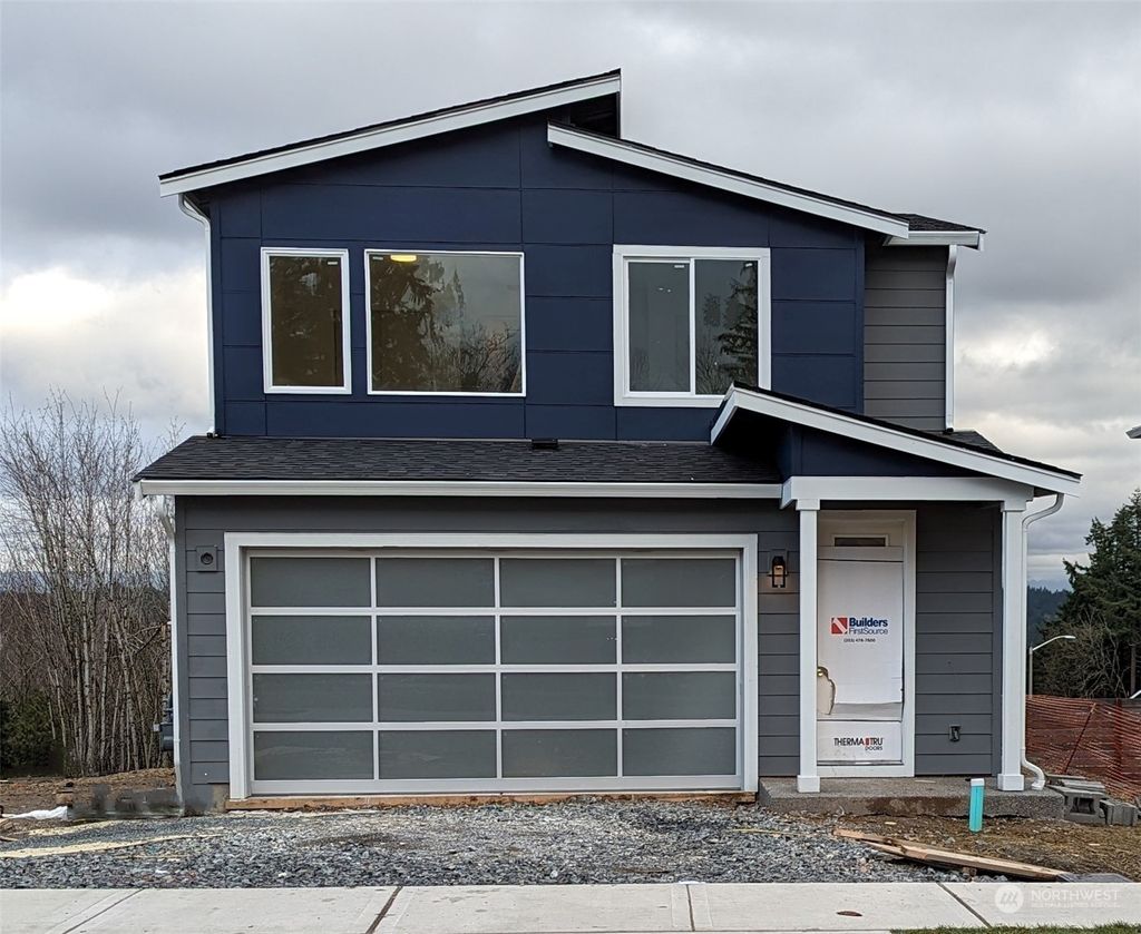 Photo of 9846 137th Place NE, Redmond, WA 98052 (MLS # 2014274)