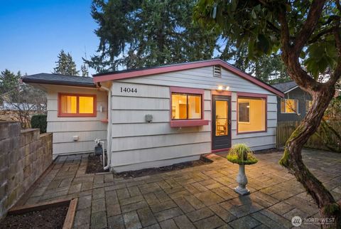 Photo of 14044 Lenora Place N, Seattle, WA 98133 (MLS # 2487993)