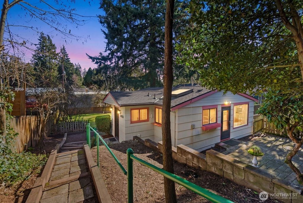 Photo of 14044 Lenora Place N, Seattle, WA 98133 (MLS # 2487993)