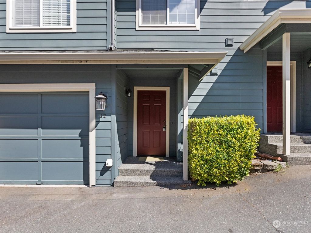 Photo of 15633 44th Avenue W #A2, Lynnwood, WA 98087 (MLS # 2235728)