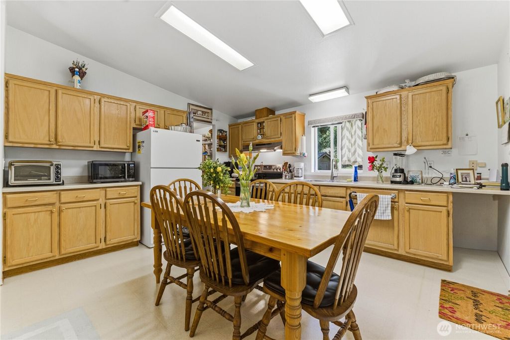 Photo of 9818 Entiat River Road, Entiat, WA 98822 (MLS # 2528603)
