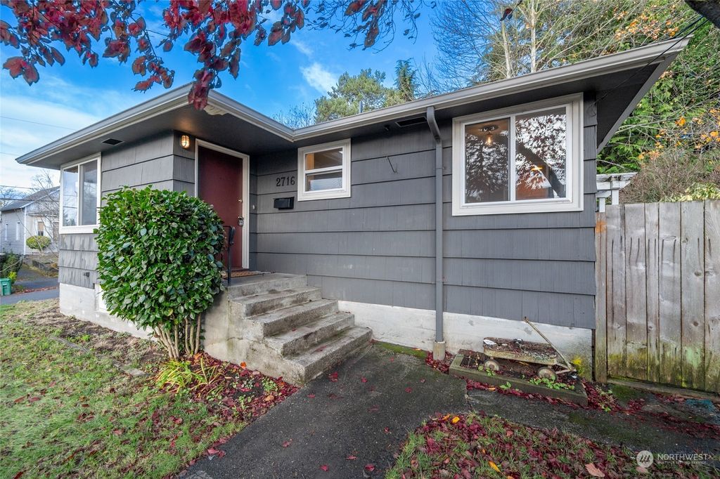 Photo of 2716 NW 65th Street, Seattle, WA 98117 (MLS # 2288502)