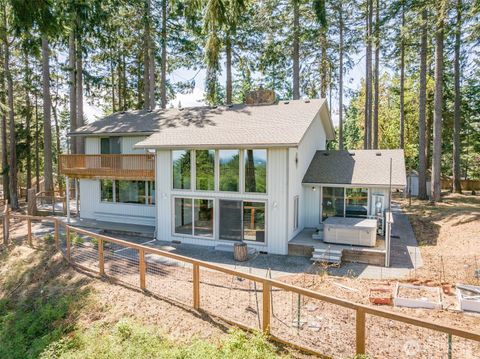 Photo of 352 Woodland Drive, Sequim, WA 98382 (MLS # 2403527)
