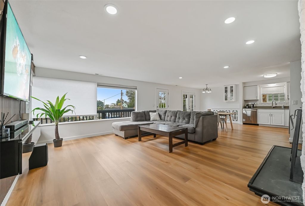 Photo of 2942 S fontanelle Street #C, Seattle, WA 98108 (MLS # 2511445)