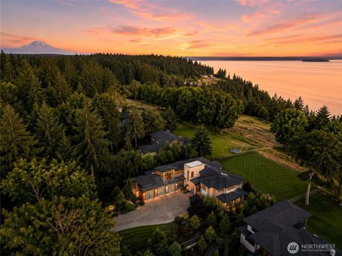 Photo of 946 7th Court, Fox Island, WA 98333 (MLS # 2521765)