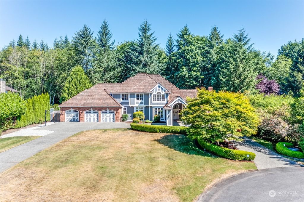 Photo of 17422 NE 129th Street, Redmond, WA 98052 (MLS # 2138463)