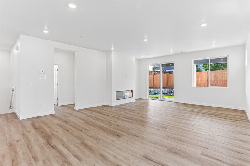 2426 128th ST SE 01