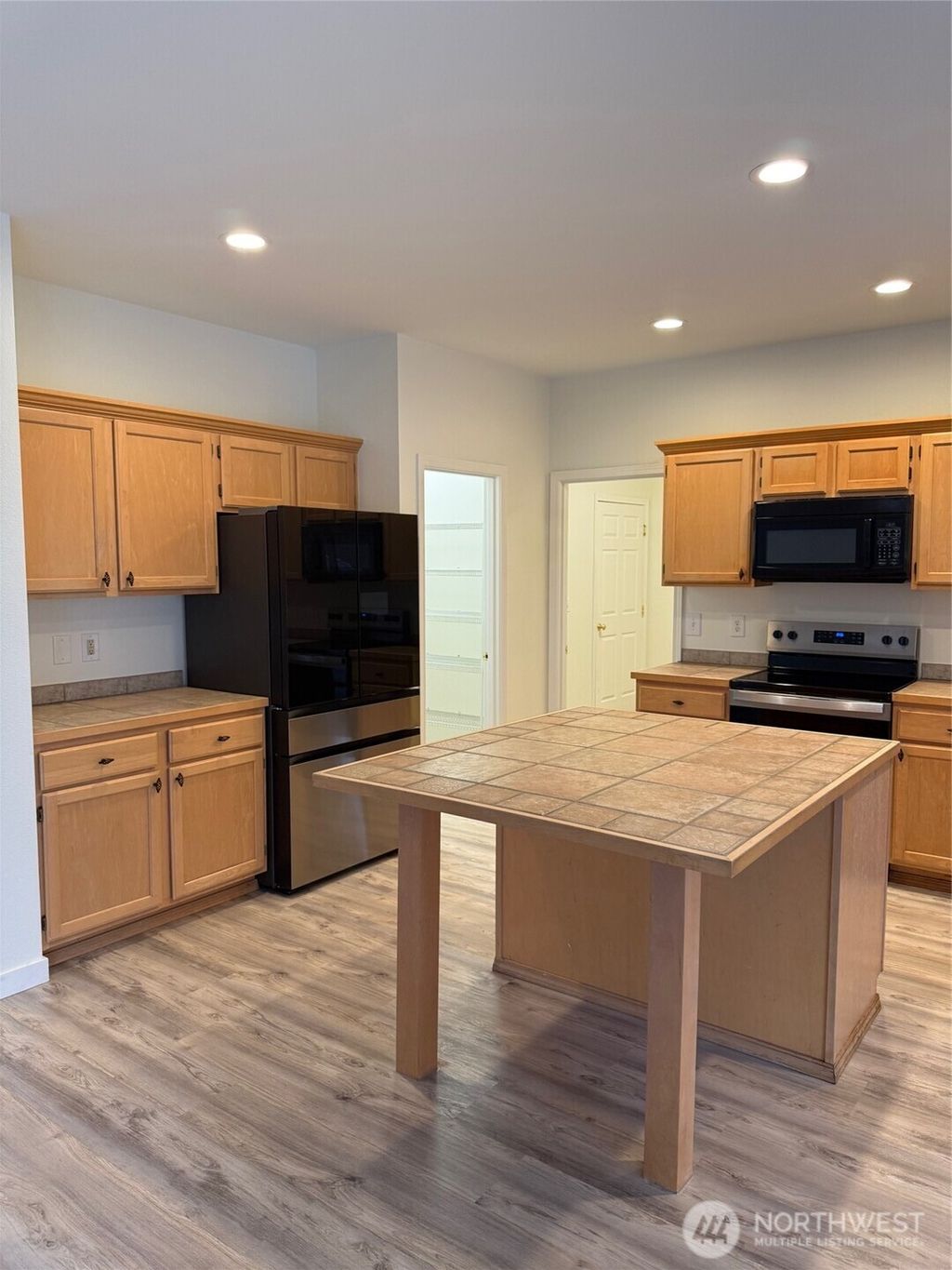 Photo of 37900 35th Way S, Auburn, WA 98001 (MLS # 2483401)