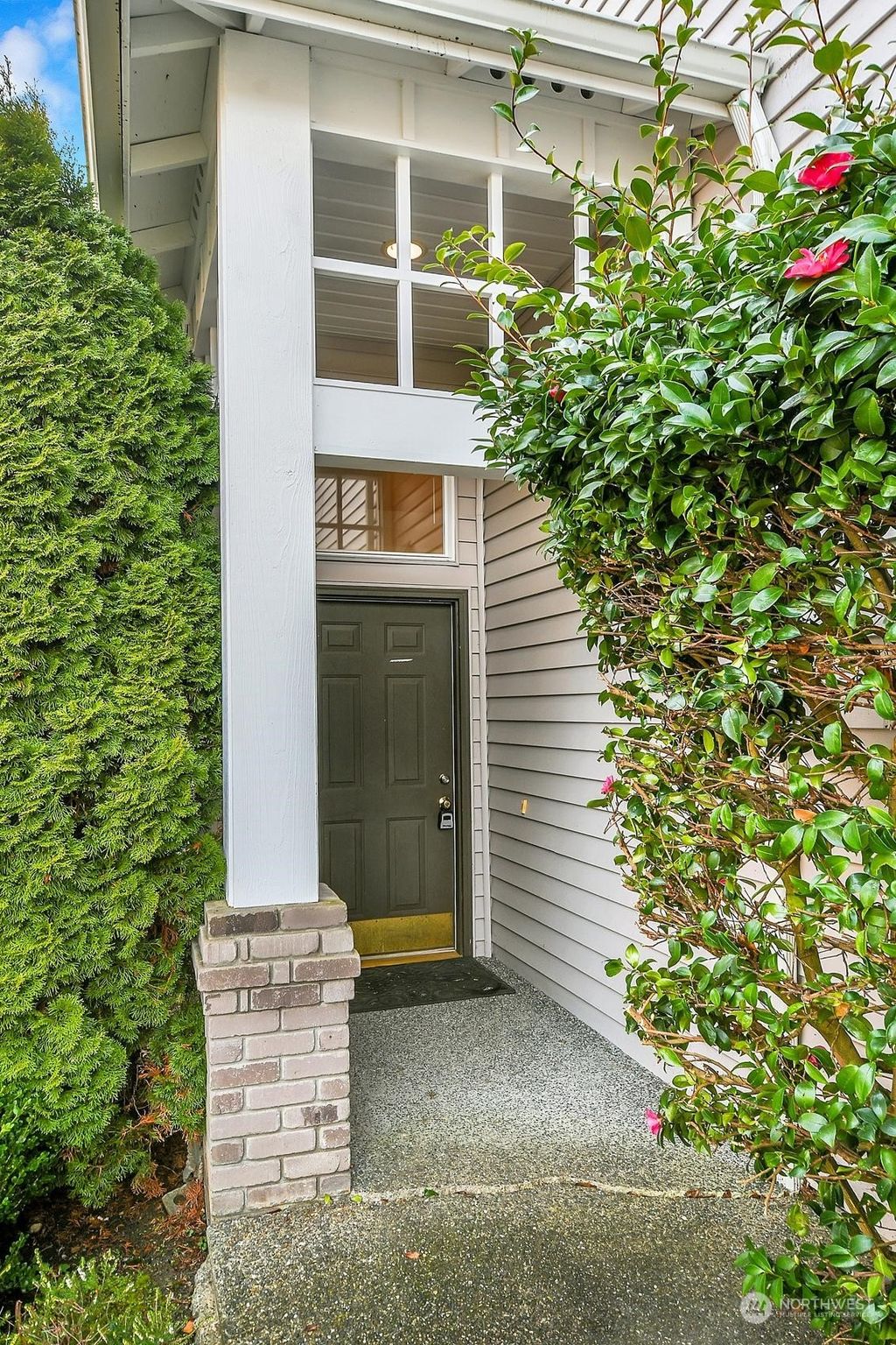 Photo of 21407 40th Avenue W, Mountlake Terrace, WA 98043 (MLS # 2331529)
