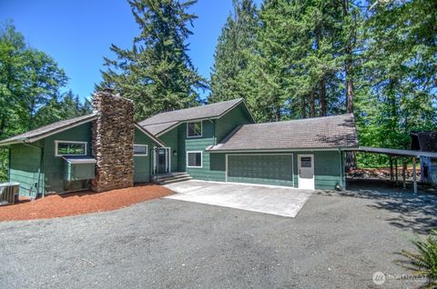 Photo of 13336 Sunset Heights Lane SE, Tenino, WA 98589 (MLS # 2530839)