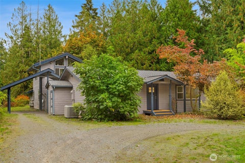 Photo of 24404 SE 376th Street, Enumclaw, WA 98022 (MLS # 2593002)