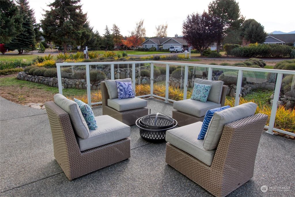 listing image 936665688801