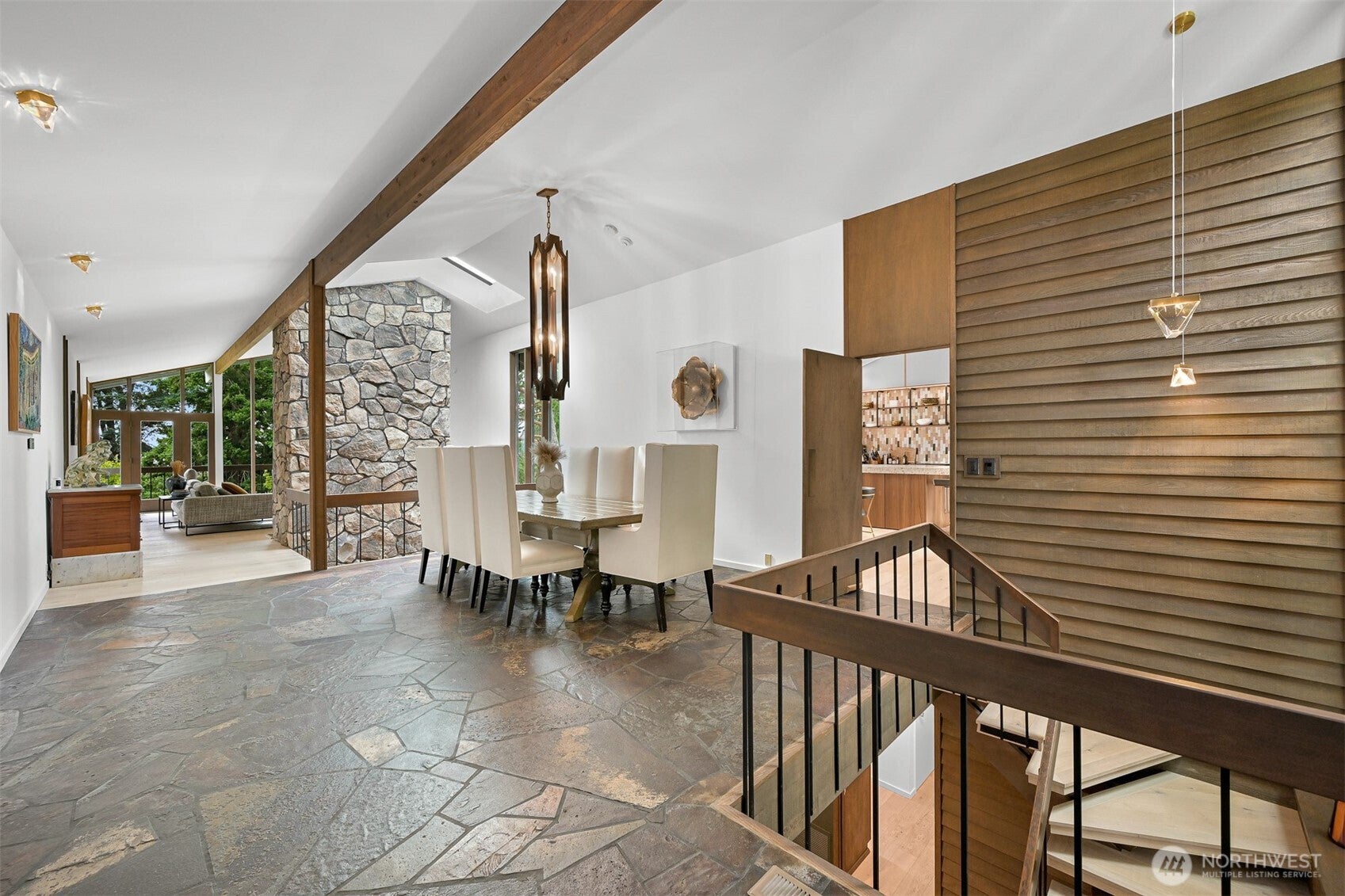 430 Bayside Dr