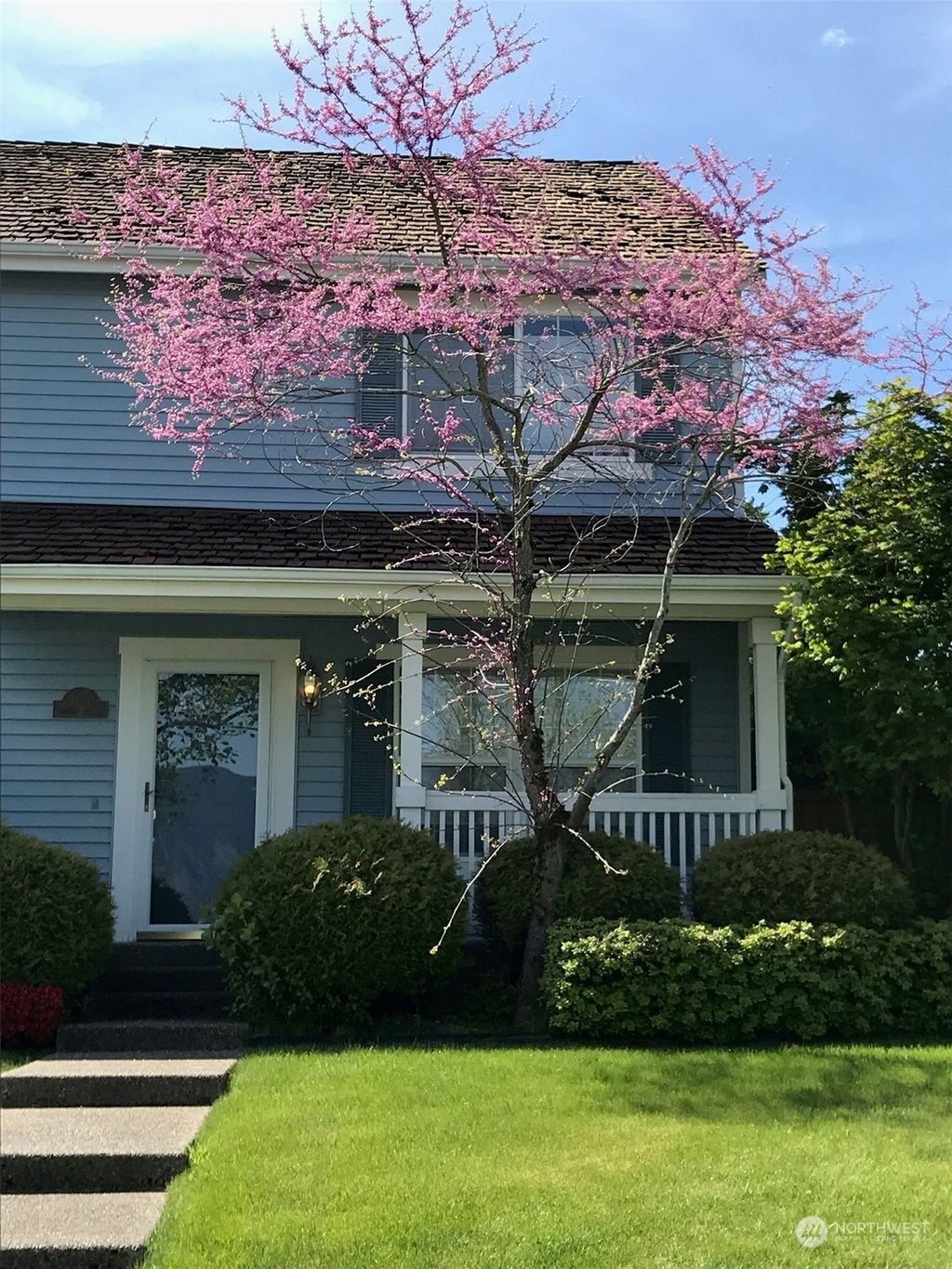 Photo of 7521 Douglas Avenue SE, Snoqualmie, WA 98065 (MLS # 2189547)