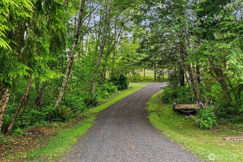 Photo of 43 Lynnwood Lane, Hoquiam, WA 98550 (MLS # 2488450)