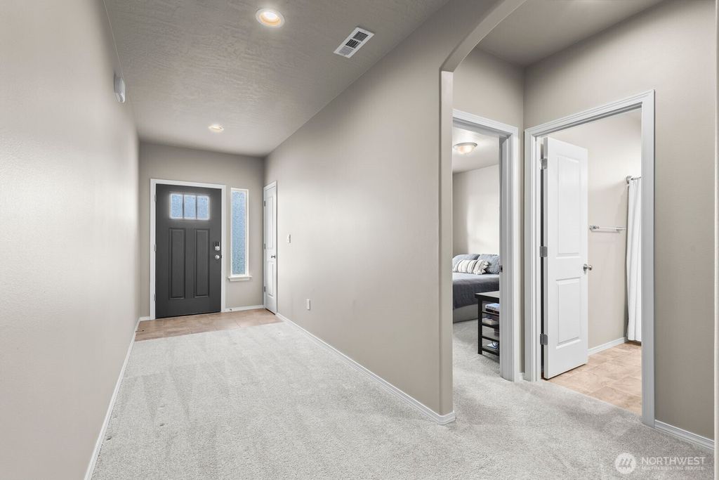 Photo of 2307 S 57th Avenue, Yakima, WA 98903 (MLS # 2492436)