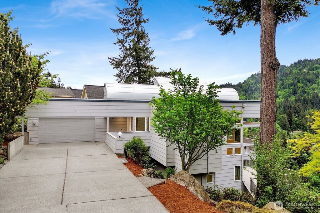 Photo of 213 Sea Pines Lane, Bellingham, WA 98229 (MLS # 2516712)