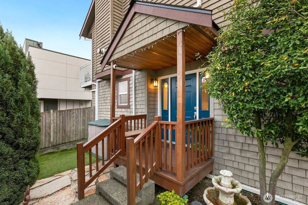 Photo of 2906 5th Avenue W, Seattle, WA 98119 (MLS # 2471563)