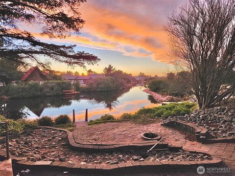 137 N Razor Clam Drive SW Ocean Shores WA 98569