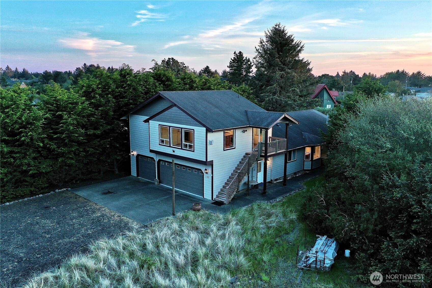 137 N Razor Clam Drive SW