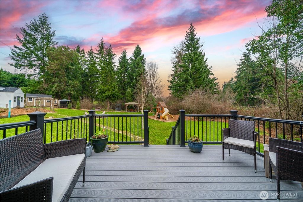 Photo of 5901 45th Avenue Ct E, Tacoma, WA 98443 (MLS # 2471687)