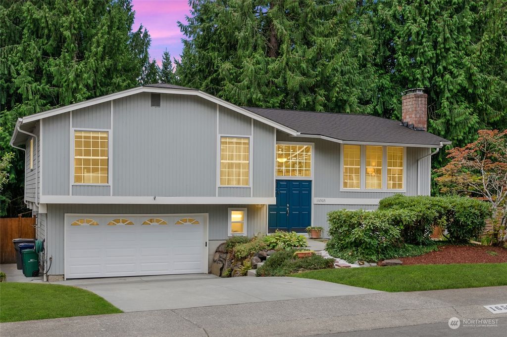 Photo of 16505 NE 98th Court, Redmond, WA 98052 (MLS # 2149360)