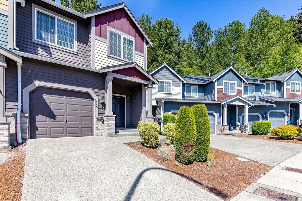 Photo of 115 60th Street SE, Auburn, WA 98092 (MLS # 2513745)