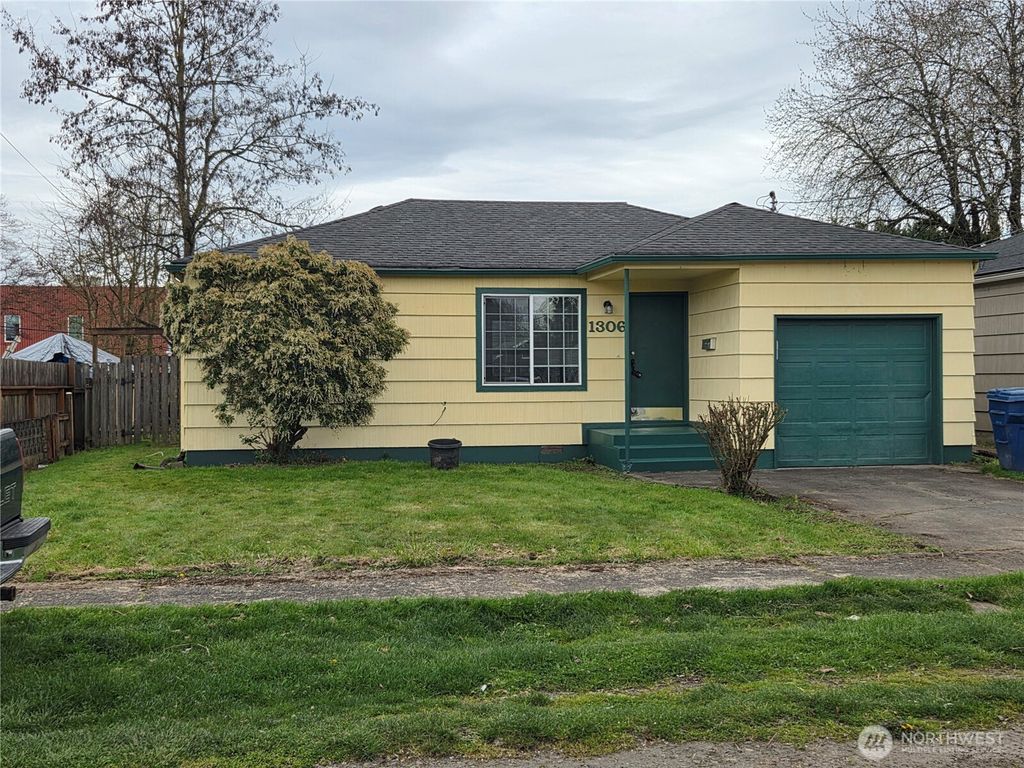 Photo of 1306 S 3rd Avenue, Kelso, WA 98626 (MLS # 2506882)
