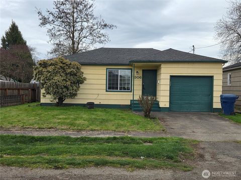 Photo of 1306 S 3rd Avenue, Kelso, WA 98626 (MLS # 2506882)