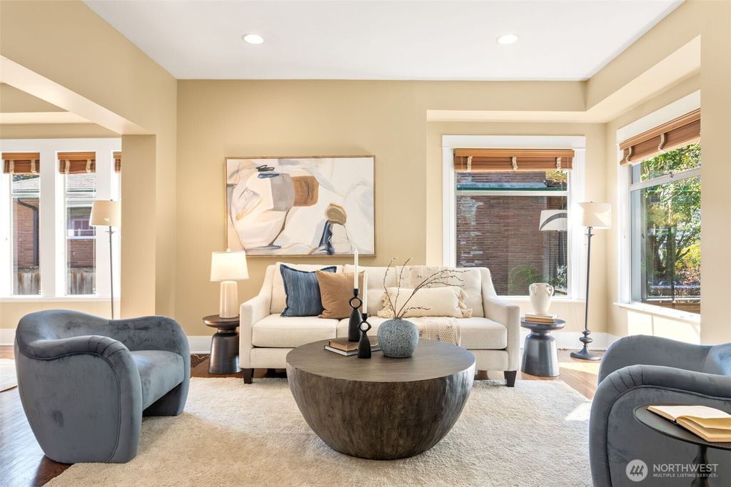 Photo of 5108 Meridian Avenue N, Seattle, WA 98103 (MLS # 2436218)