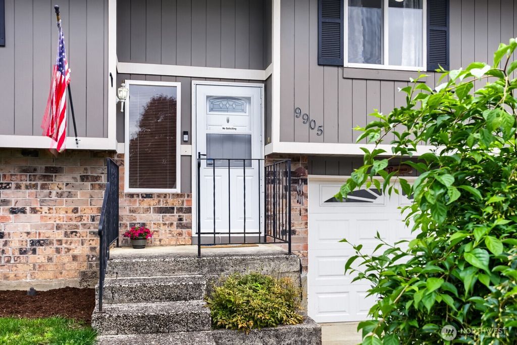 Photo of 9905 NE Heron Circle, Vancouver, WA 98664 (MLS # 2520545)