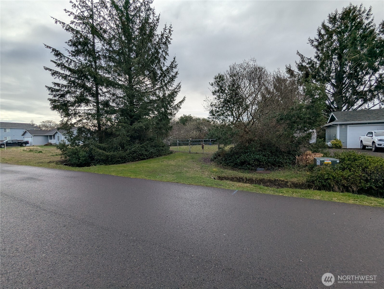 137 Bufflehead Street SW