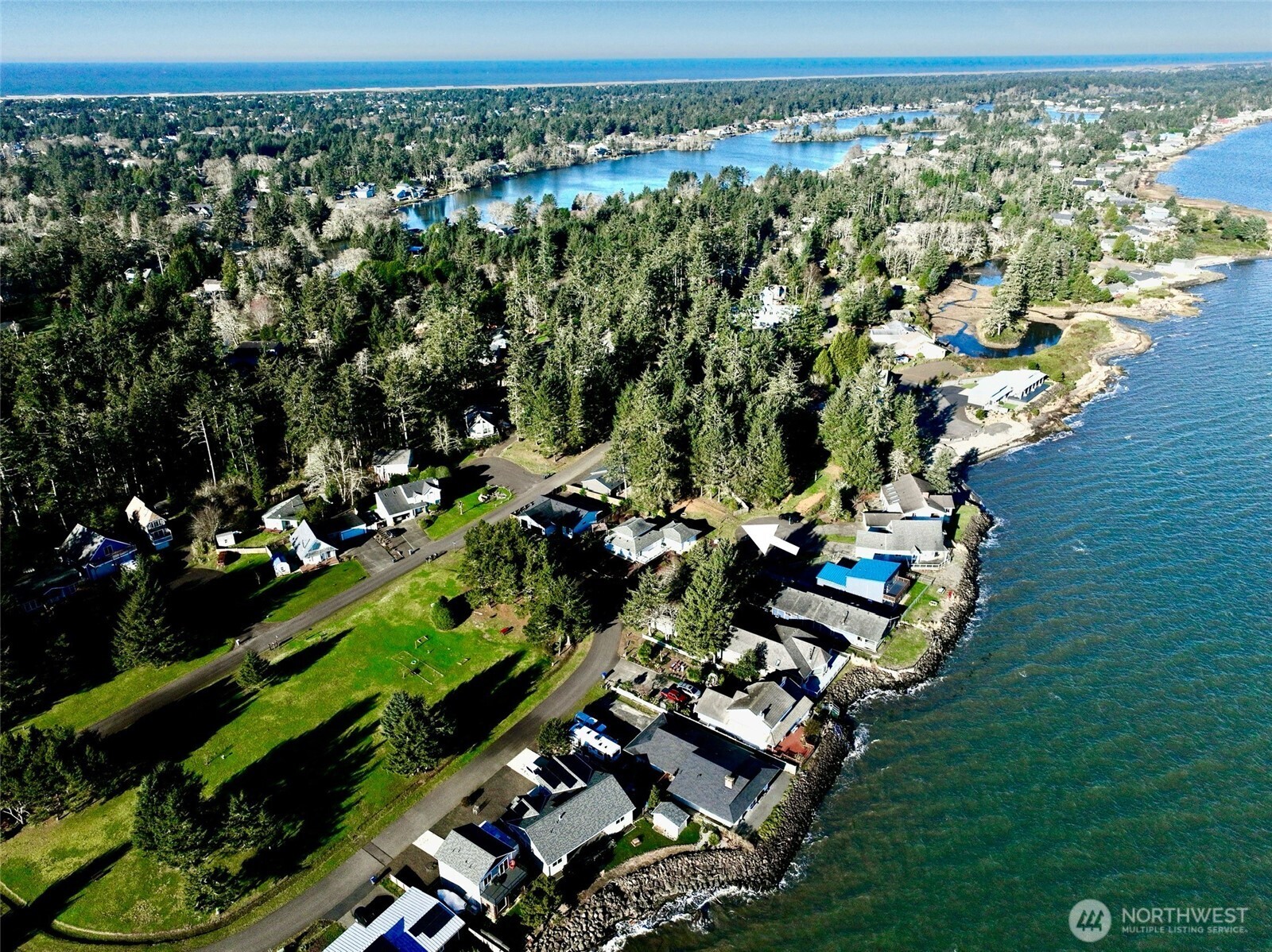 840 Bay View Court SE