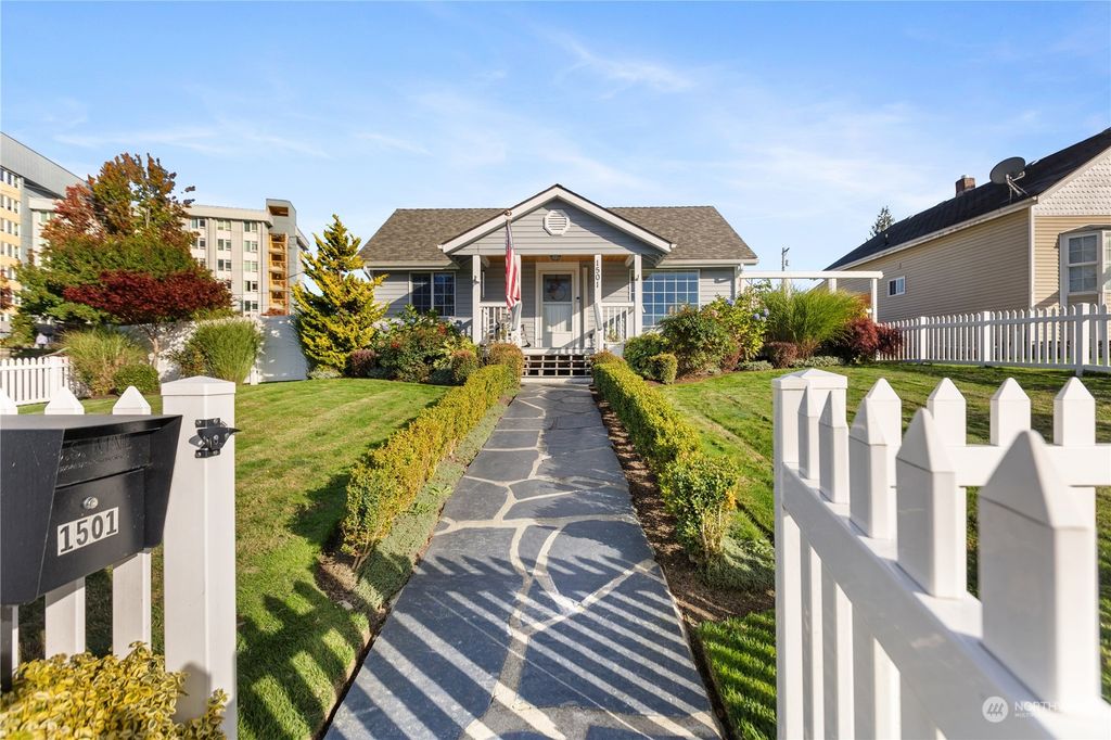 Photo of 1501 Baker Avenue, Everett, WA 98201 (MLS # 2169692)