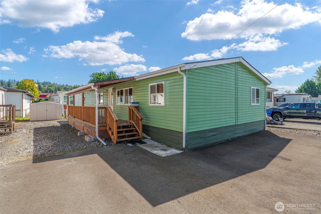 Photo of 1006 S 12th Avenue, Kelso, WA 98626 (MLS # 2581966)