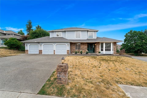 Photo of 12842 SE 242nd Court, Kent, WA 98030 (MLS # 2561810)
