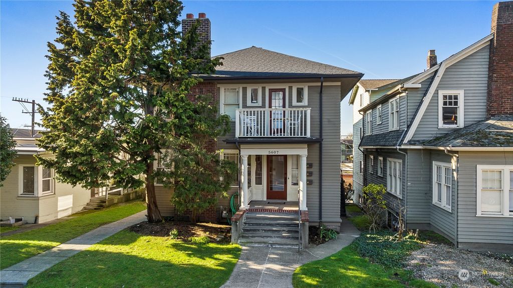 Photo of 5607 15th Avenue NE, Seattle, WA 98105 (MLS # 2250636)