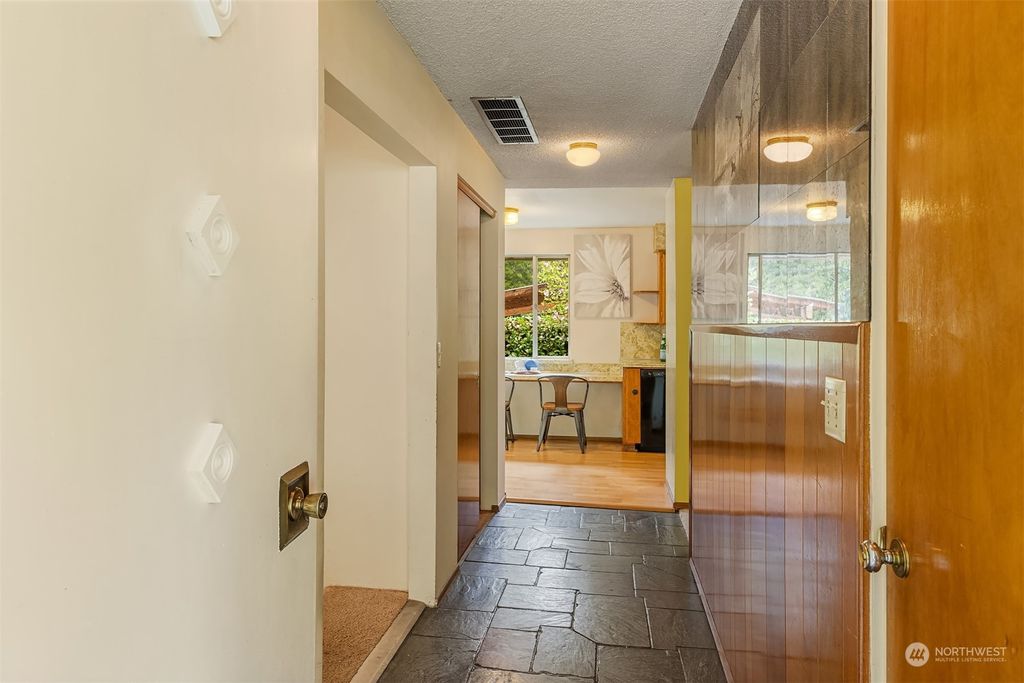 Photo of 13330 SE 151 Street, Renton, WA 98058 (MLS # 2231124)