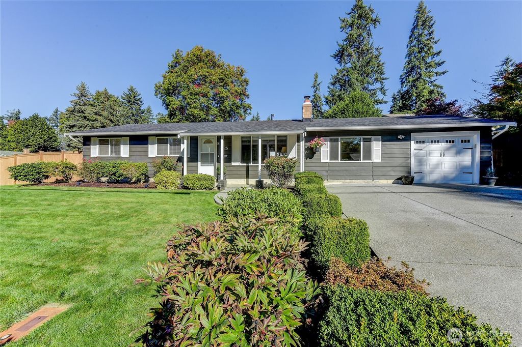 Photo of 525 218th Street SW, Bothell, WA 98021 (MLS # 2446497)