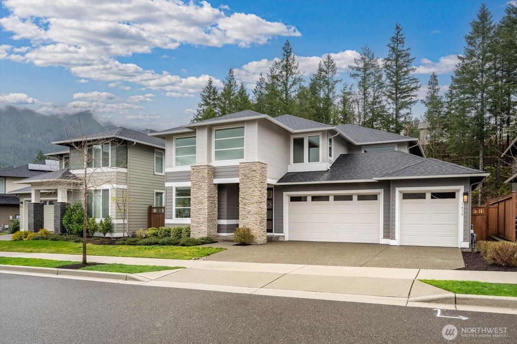 Photo of 1430 Pratt Avenue SE, North Bend, WA 98045 (MLS # 2497360)