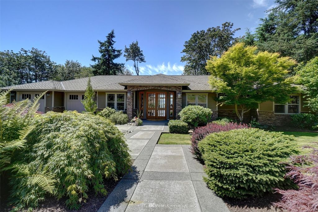 Photo of 30227 25th Avenue SW, Federal Way, WA 98023 (MLS # 1972892)