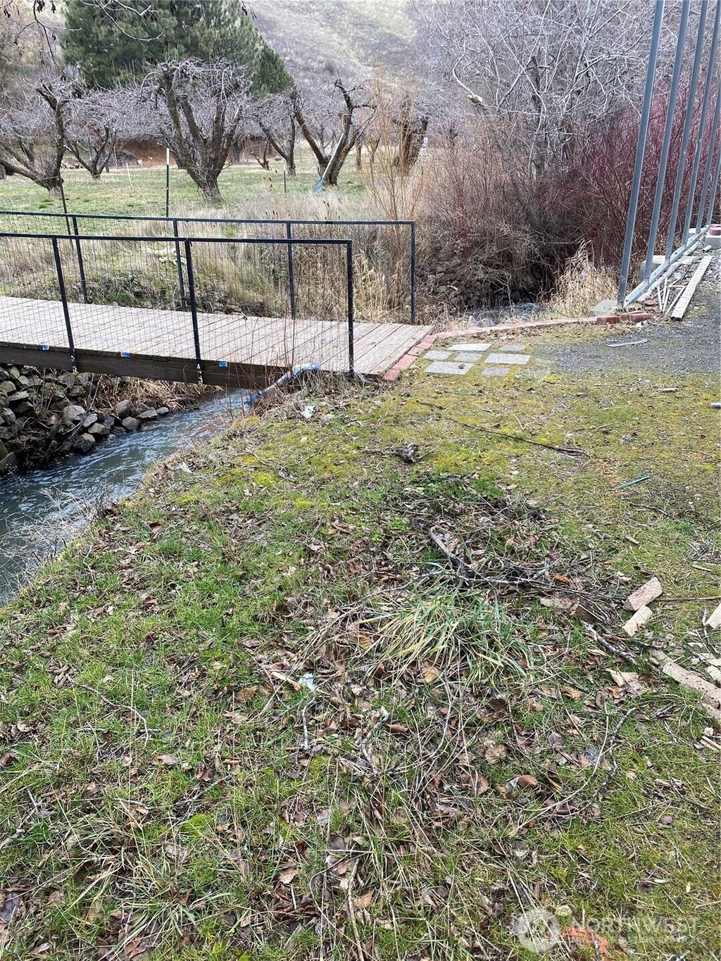 Photo of 60 Pataha Canyon Ln, Pomeroy, WA 99347 (MLS # 2491995)